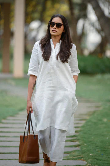 Shilpa Shetty Styled Vanilla Linen Kurta Set